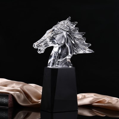 کرسٹل ہارس ٹرافی