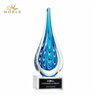 آرٹ گلاس کے انوکھے ایوارڈز